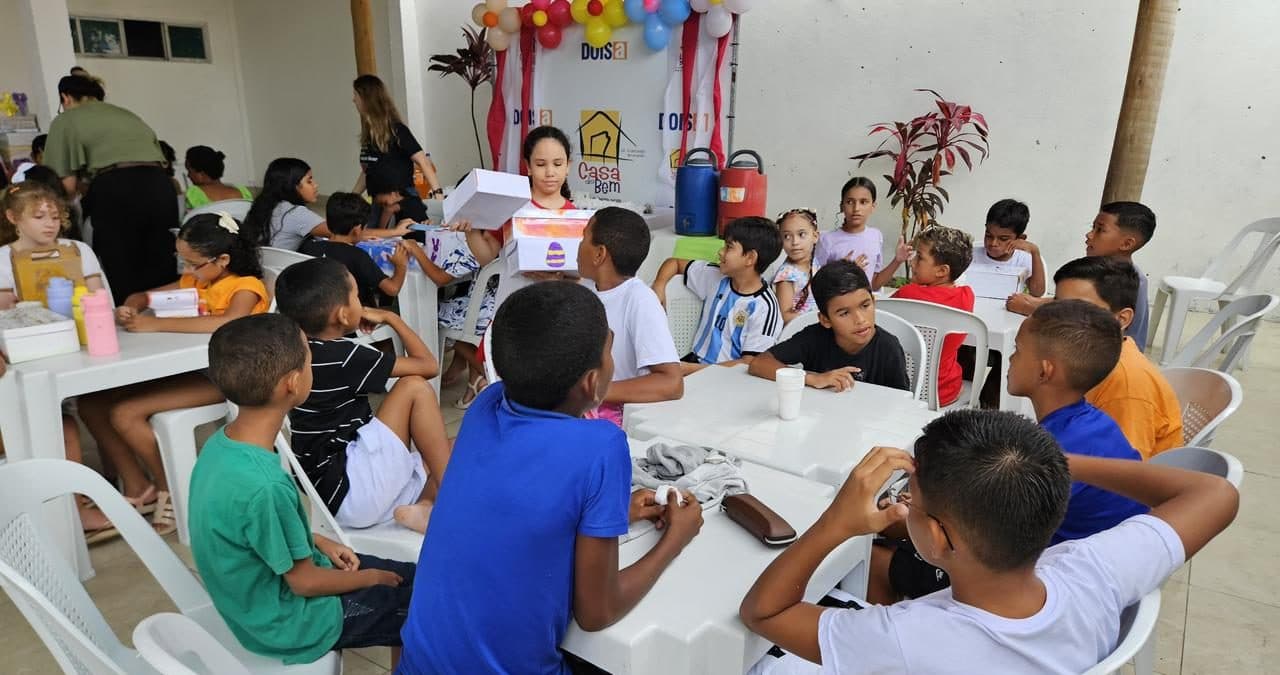 Shoe Box: alunos da Maple Bear Natal realizam entrega de presentes para instituições em ação alusiva à Páscoa