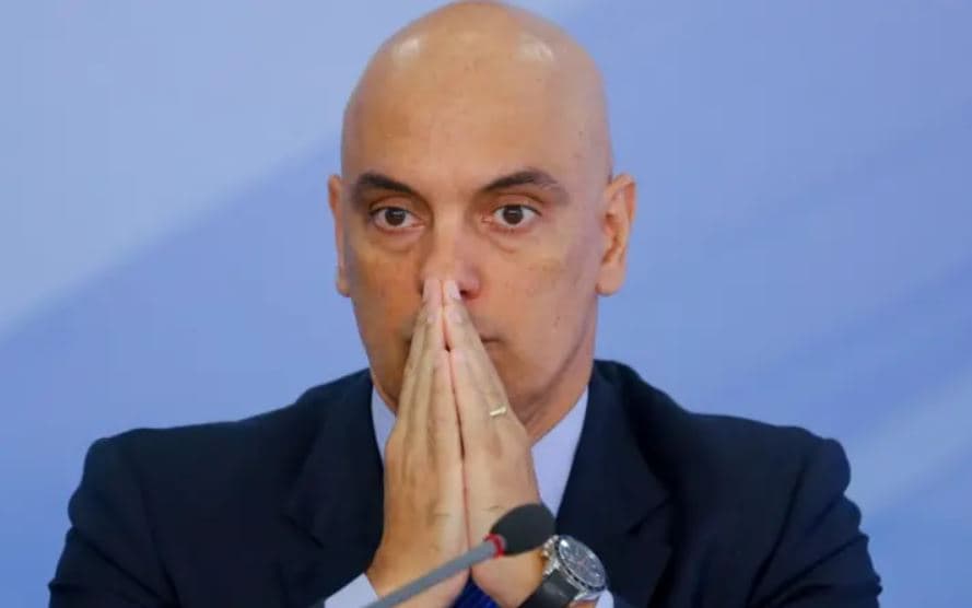 MARIO SABINO: ‘Moraes nega Vorcaro três vezes antes de o galo cantar'