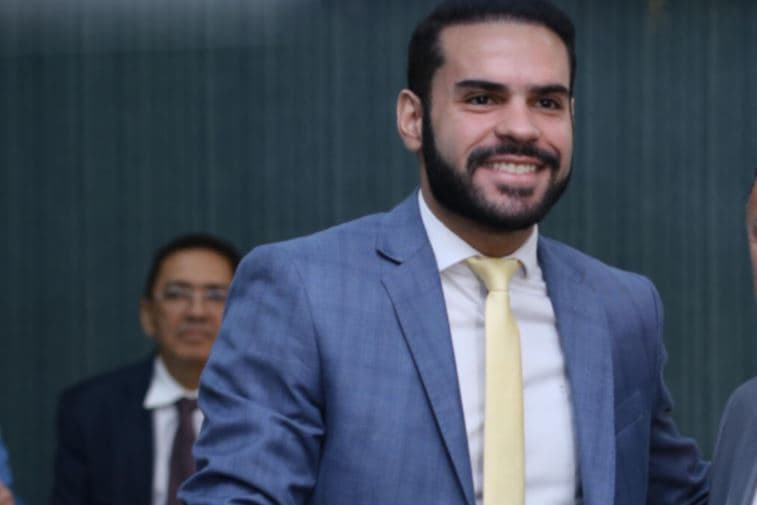 Conselheiro do Carf votou a favor da JBS após consultoria do pai dele receber R$ 11 milhões do frigorífico