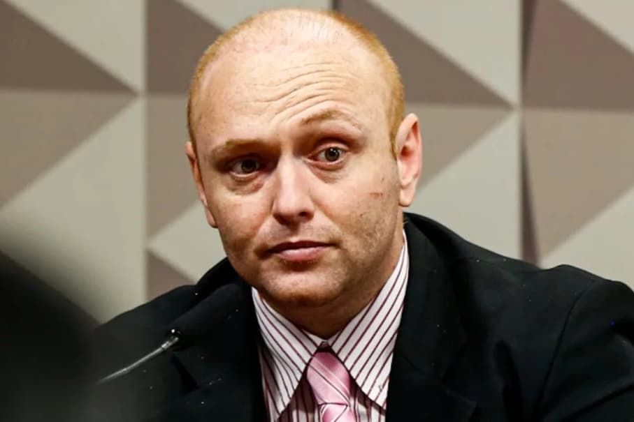 Moraes reduz em 100 dias pena do hacker Walter Delgatti após desempenho no Enem para presos