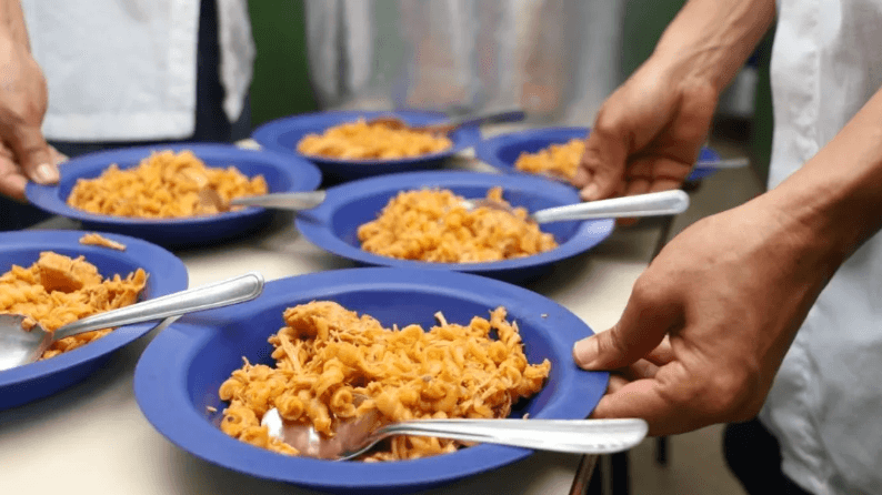 TCU: Governo federal acumula R$ 28 bilhões em recursos da merenda escolar sem análise de contas