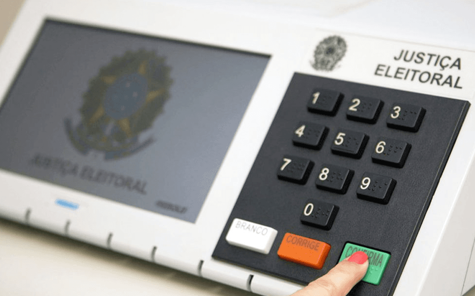 TSE decide, por unanimidade, que proibição de voto a presos provisórios não vale para eleição de 2026