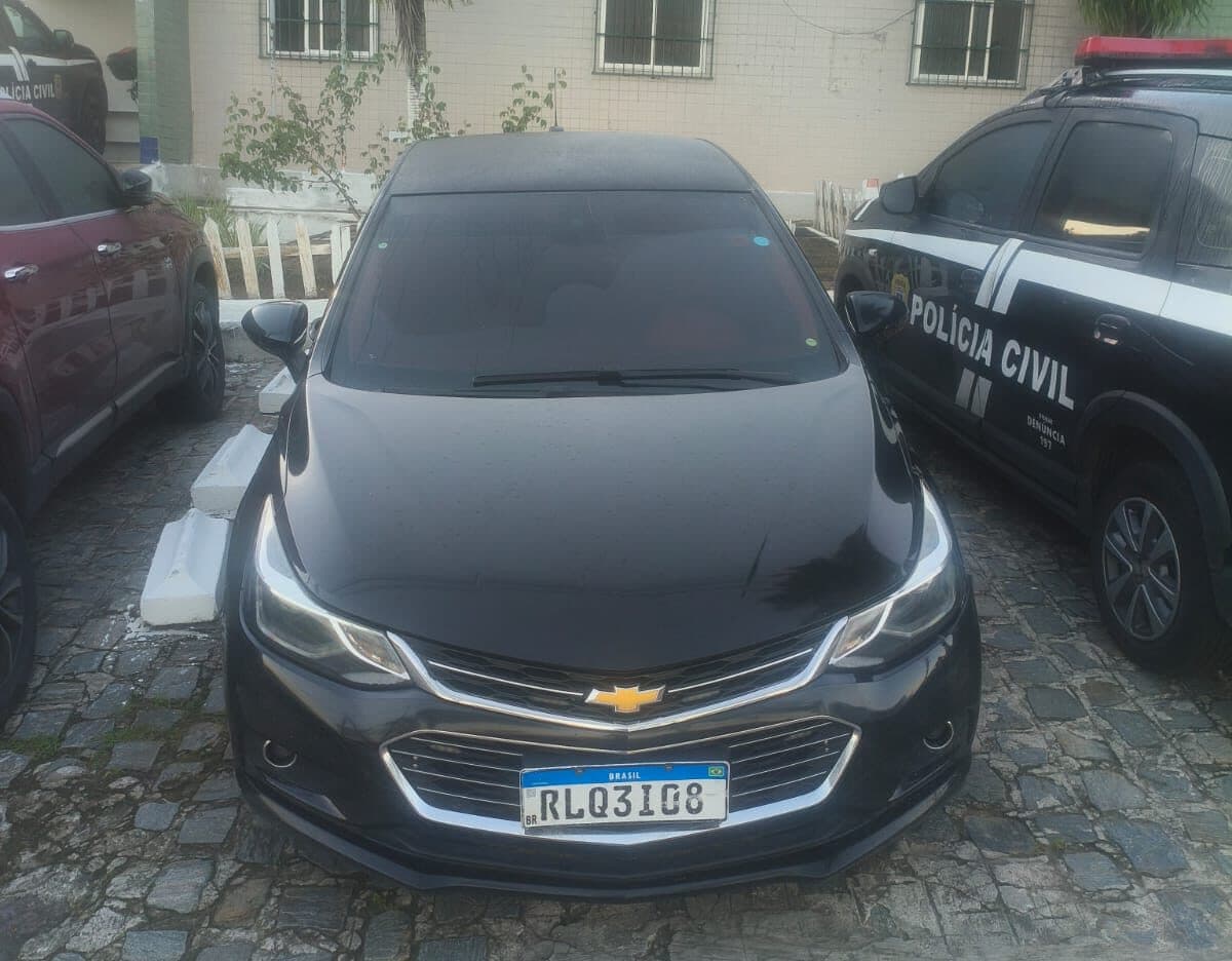APENAS: Funcionário de oficina é preso após pegar carro da PRF para cometer assaltos na Grande João Pessoa