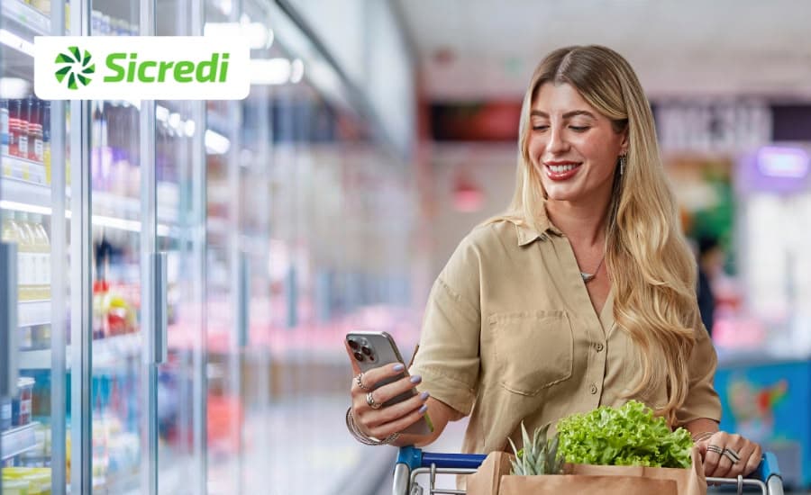 Sistema Sicredi amplia acesso gratuito à educação financeira durante a Semana ENEF