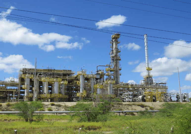 Gasolina sobe R$ 0,20 na Refinaria Clara Camarão e acumula alta de 68,12% em 91 dias