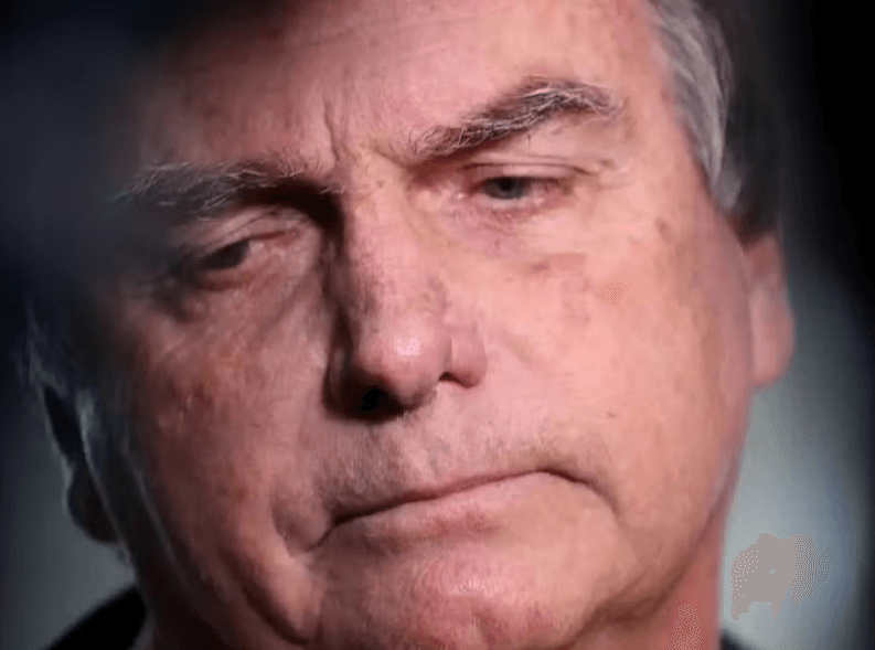 Bolsonaro tem quadro persistente de desequilíbrio corporal, dizem médicos