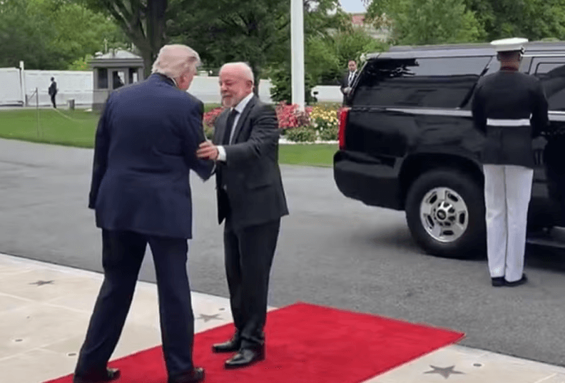 Trump e Lula se reúnem a portas fechadas na Casa Branca