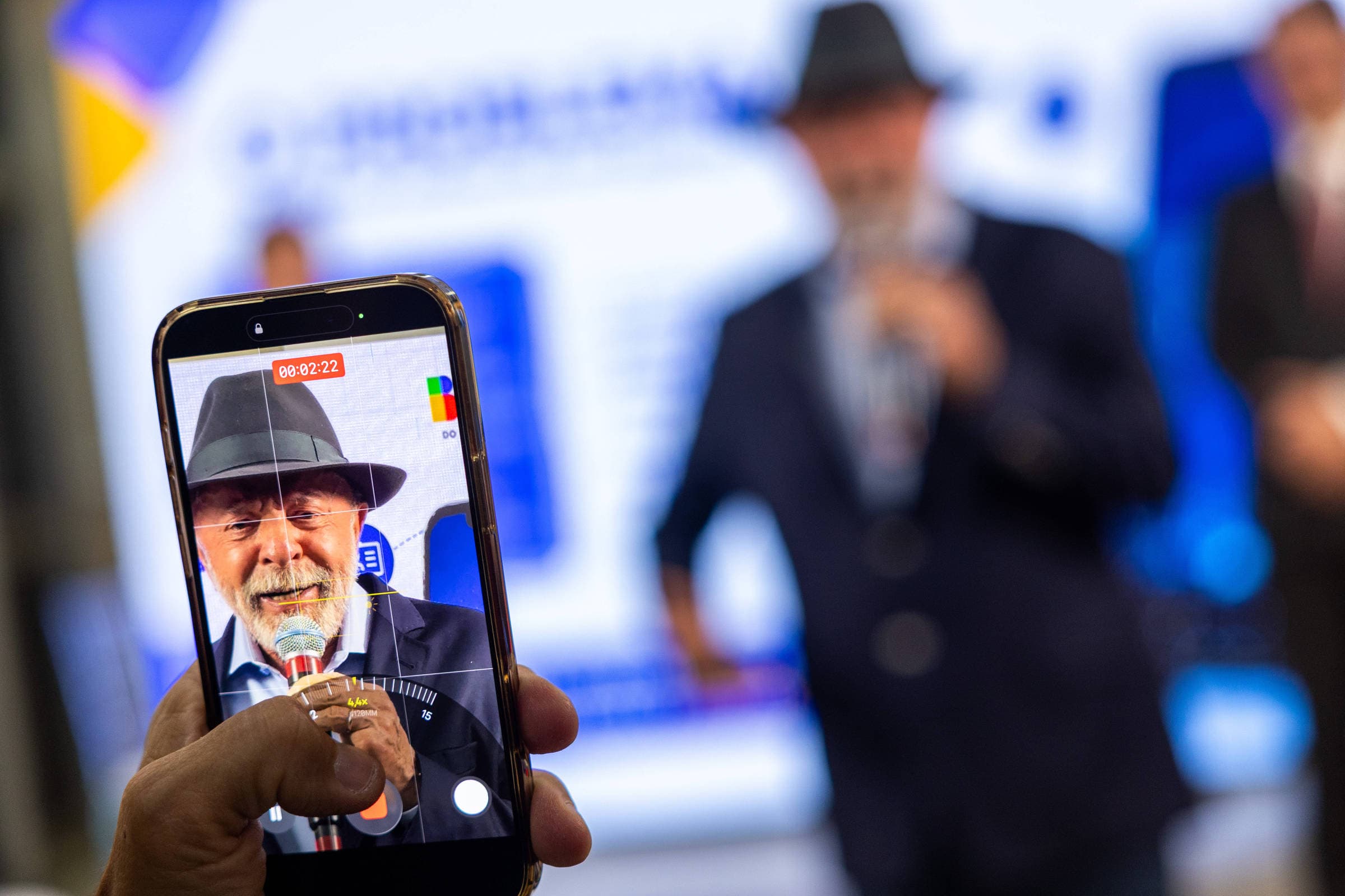 Lula libera R$ 520 mi para propaganda antes da eleição, mais que o dobro de Bolsonaro em 2022