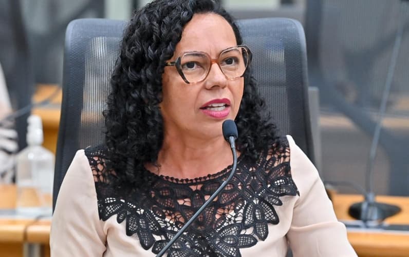 Deputada do PT esclarece confusão com segurança de Janja e diz que episódio ocorreu durante empurra-empurra