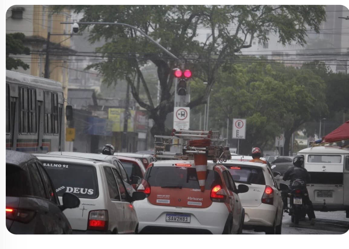 Natal registra pontos de alagamento após chuvas intensas desta quarta-feira; confira quais