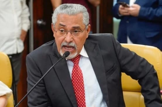 Acusado de movimentar R$ 4,3 milhões, vereador do PT alegou “pobreza” à Justiça para não pagar IPTU