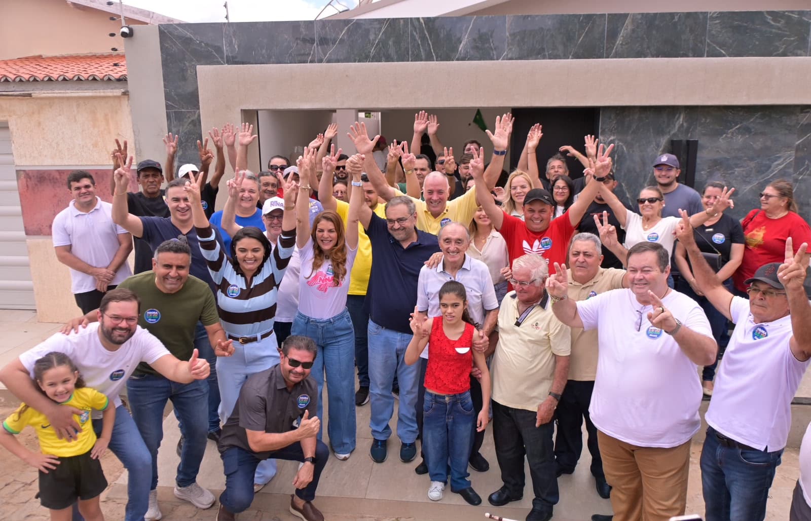 Ao lado de Getúlio Rêgo, Paulinho Freire e lideranças, Álvaro Dias diz que o Oeste voltará a ter protagonismo