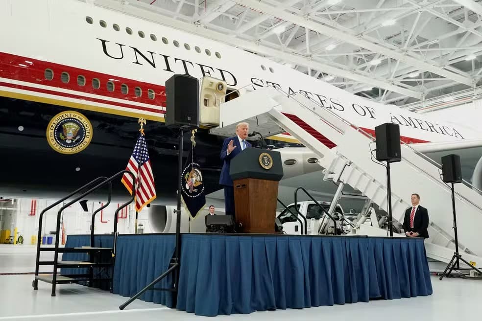 Novo Air Force One será como "Salão Oval nos céus" e sobrevoará por horas em caso de guerra nuclear
