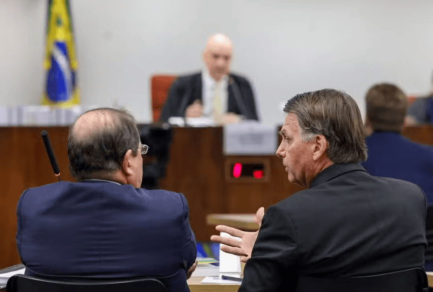 Moraes deve se reunir com advogados de Bolsonaro antes de decidir sobre continuidade de prisão domiciliar humanitária