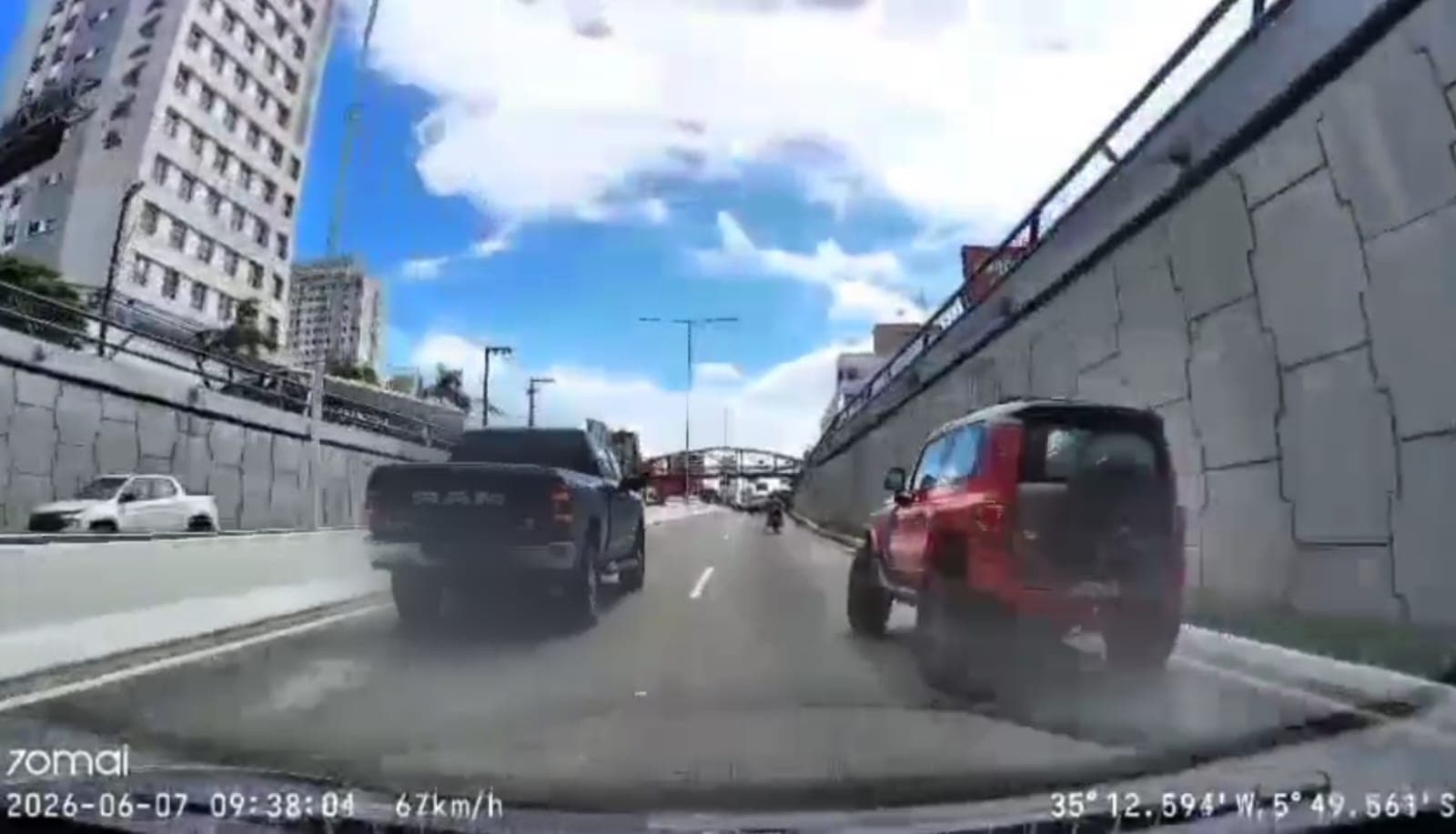 Acidente na Salgado Filho: condutor de carro se apresenta à polícia; advogado não sustenta ‘racha'
