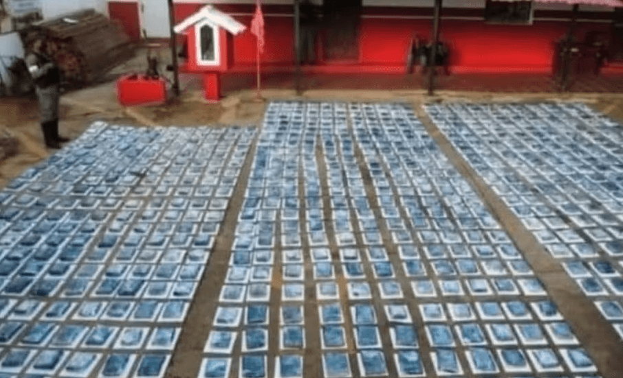 Mais de 700 pacotes de maconha são encontrados em caminhão de ajuda humanitária para vítimas de terremotos na Venezuela