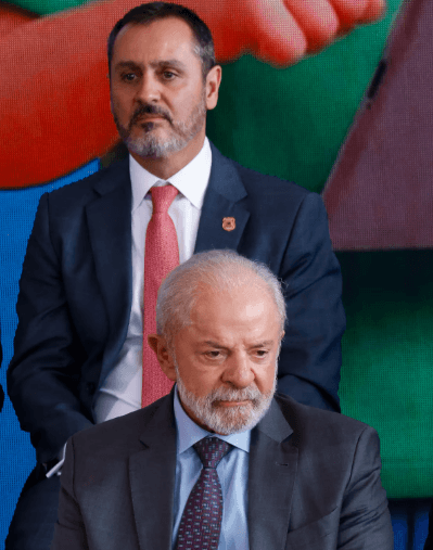Lula articulou com diretor da PF devolução de delegados que auxiliam magistrados; medida é vista por ala da PF como interferência política do presidente