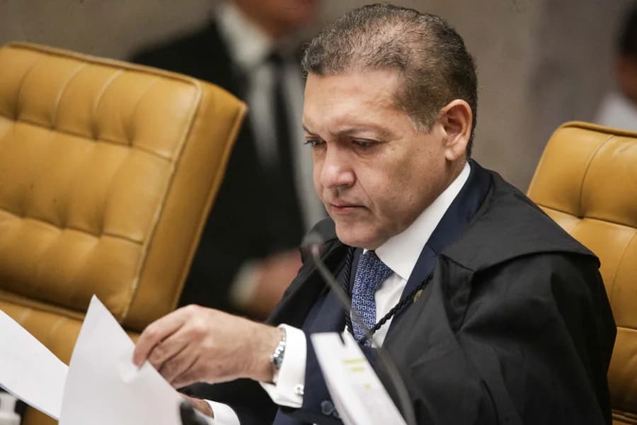 Fachin rejeita pedido de suspeição contra Kassio em ação do Master