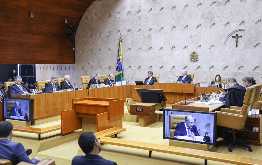 Fux vota e STF forma maioria para liberar parte dos ‘penduricalhos’ a juízes e membros do MP