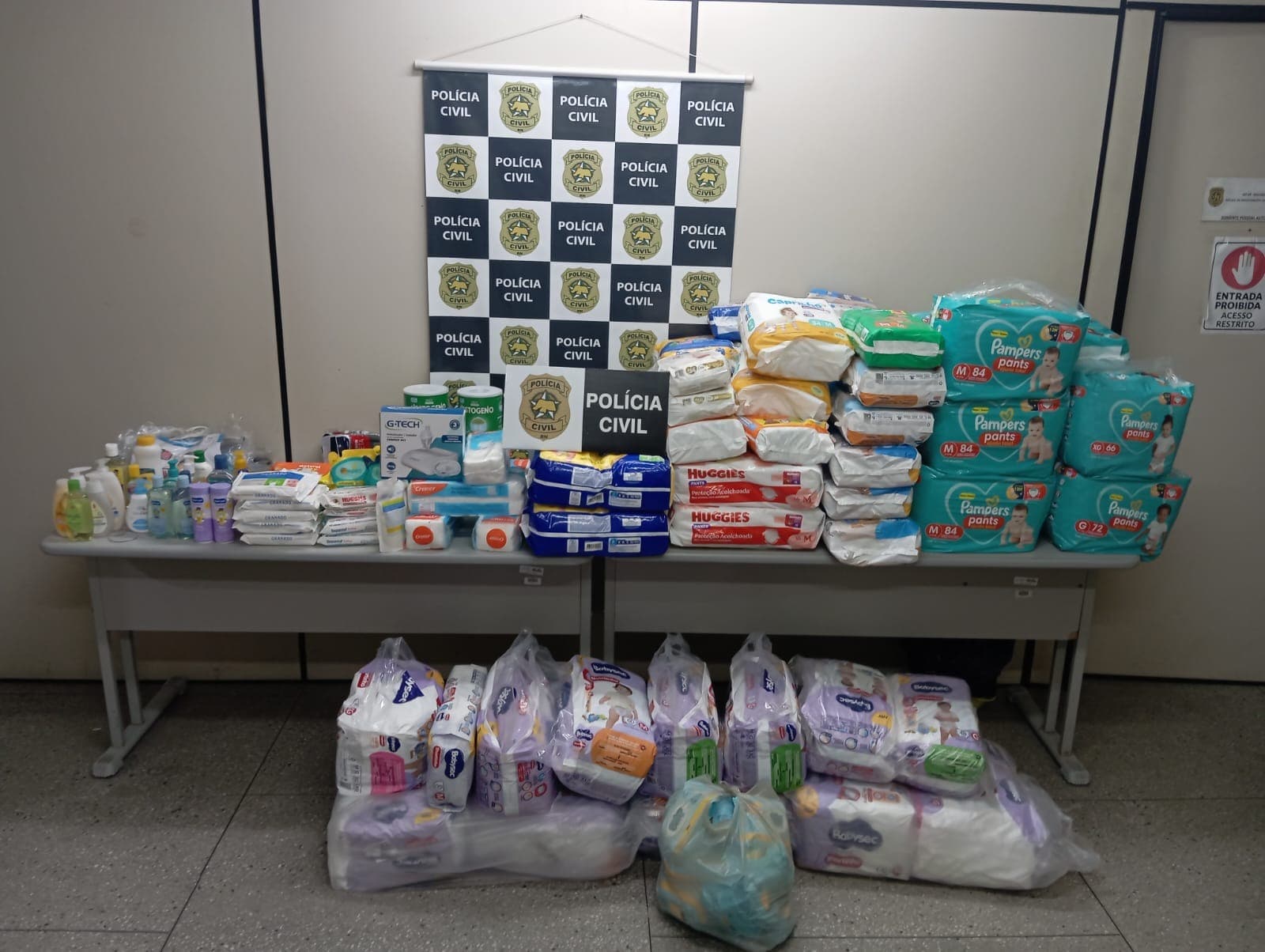 Casal é preso em flagrante por estelionato após aplicar golpes em farmácias da Grande Natal