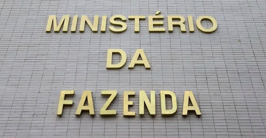 ROMBO: Dívida do Brasil dispara quase R$ 1 trilhão em 6 meses e bate recorde histórico de R$ 10,6 trilhões