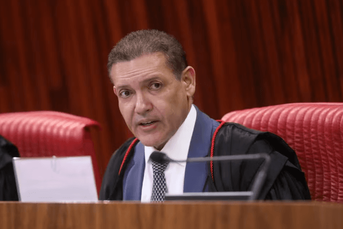 Nunes Marques arquiva ação contra Bolsonaro sobre CPI da Covid