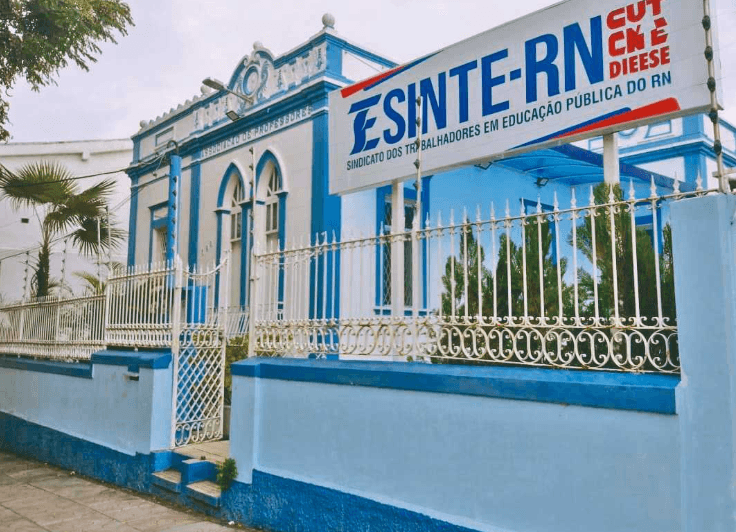 HIPOCRISIA: Sinte vira leão com a Prefeitura, mas tchutchuca com o Governo