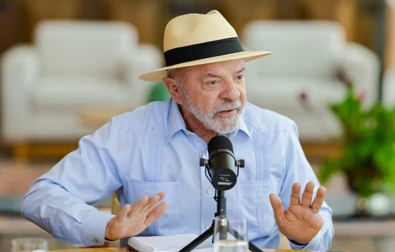 Lula veta anistia a multas por bloqueios de 2022