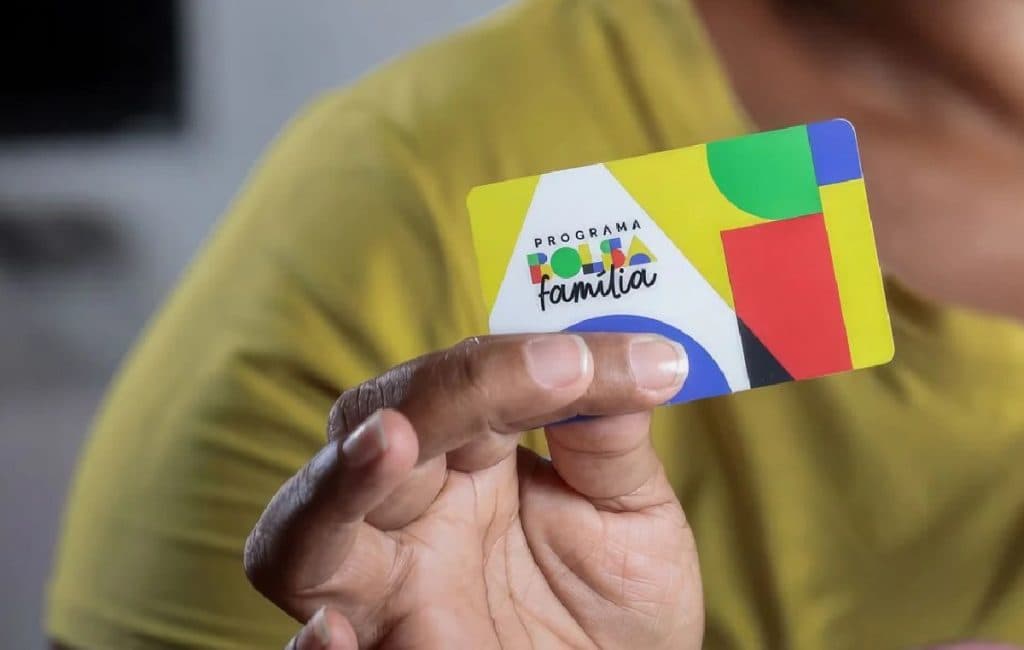 Bolsa Família volta a inflar número de beneficiários que moram sozinhos às vésperas da eleição