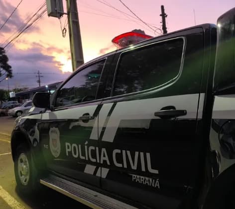 ‘VOCÊ QUER REPROVAR?’: Professor é investigado por exigir foto de aluna nua no PR