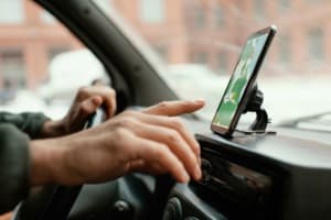 ‘Passe' da Uber é abusivo e obriga a pagar para trabalhar, alertam especialistas