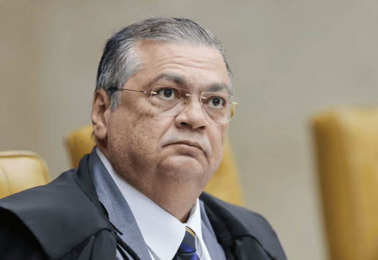Dino determina que emendas parlamentares indicadas por presidentes de partidos são nulas
