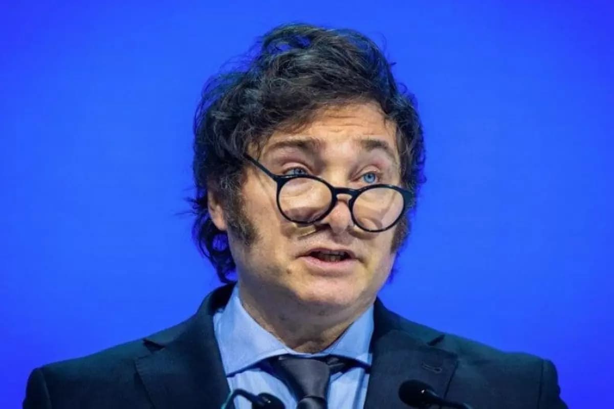 Milei confirma candidatura à reeleição em 2027 e faz mistério ao revelar que já escolheu seu vice secreto