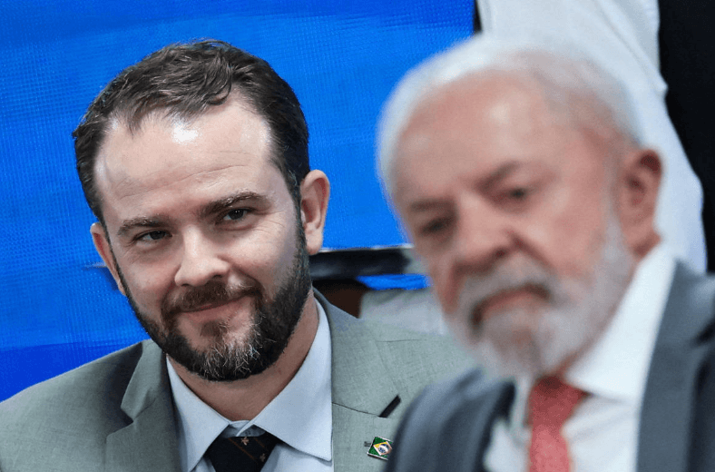 BRASIL: Carga tributária bate recorde e arrecadação de impostos sobe em ritmo superior ao crescimento da economia