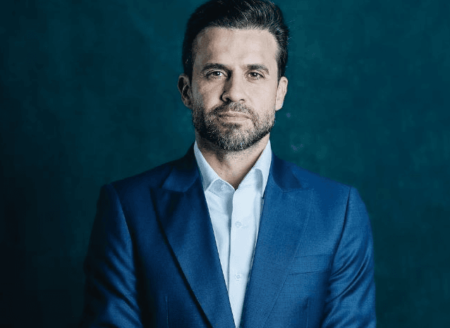 Mesmo inelegível, Pablo Marçal obtém liminar para retornar ao PRTB e tenta viabilizar candidatura à Presidência às vésperas do prazo final para registro de chapa