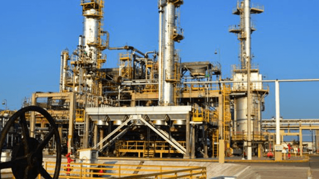 Refinaria Clara Camarão reduz preço da gasolina em R$ 0,20