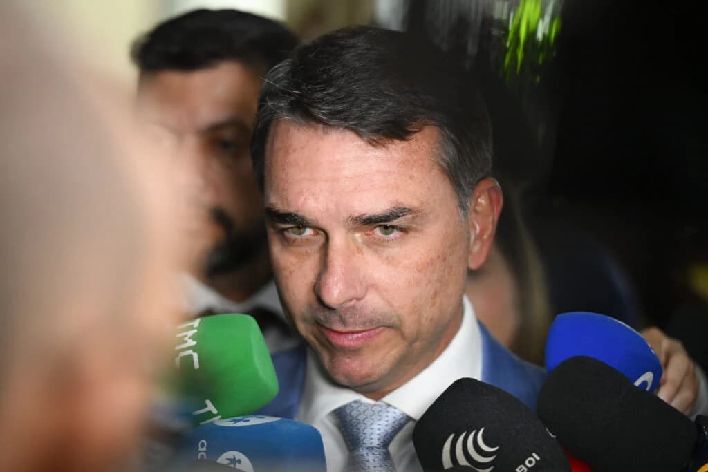 Flávio diz que irá a debates com Lula: ‘Onde ele estiver, estaremos’