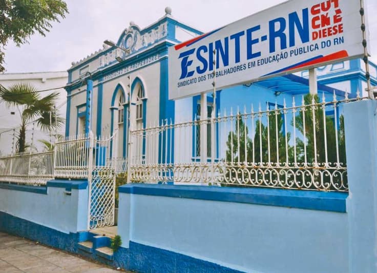 GREVE POLÍTICA: Sinte-RN anuncia paralisação de professores da Rede Municipal de Natal, enquanto fecha os olhos para o caos na educação no governo do PT