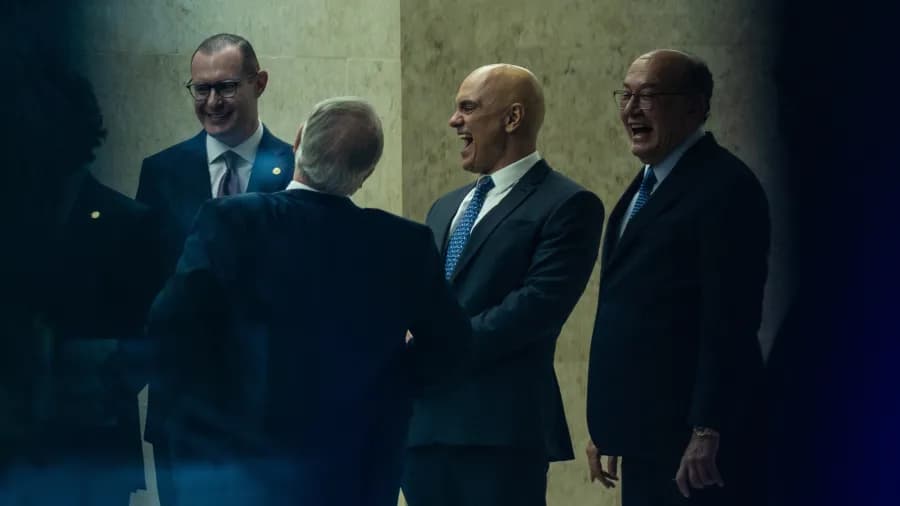 VOX RADAR: Foto de Alexandre de Moraes rindo é vista como símbolo de deboche e impunidade nas redes