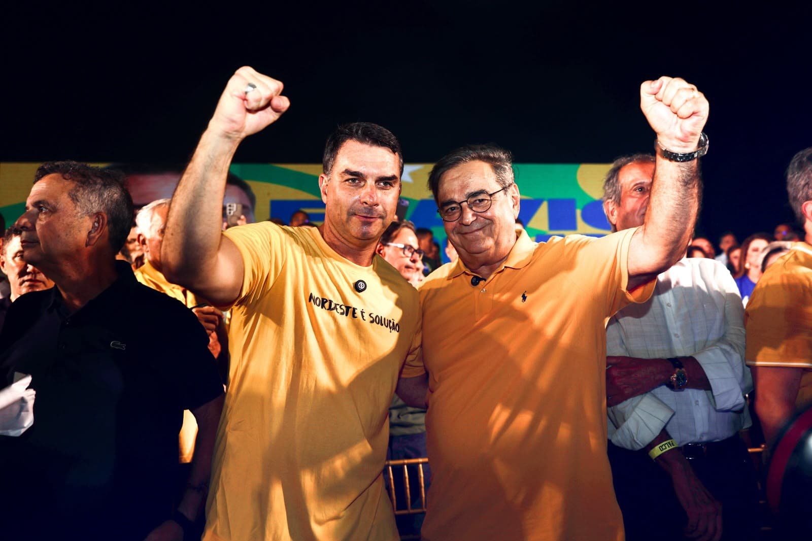 É HOJE: Flávio Bolsonaro chega ao RN e cumpre agenda com Álvaro em Natal