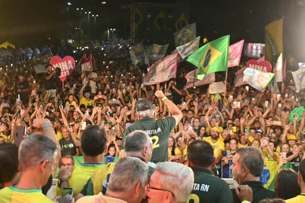CLIMA DE VIRADA: Flávio e Álvaro Dias levam multidões às ruas de Natal e dão novo fôlego à campanha no RN