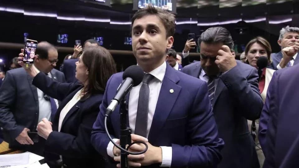 ICL alega “censura” após Justiça Eleitoral derrubar reportagens que dizem que Nikolas chamou Vorcaro de “lindão”