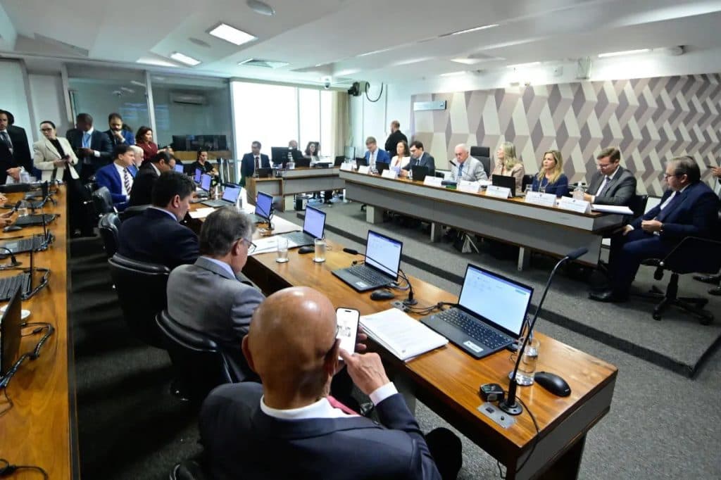 Proposta que muda regras da segurança pública avança no Senado e segue para votação final