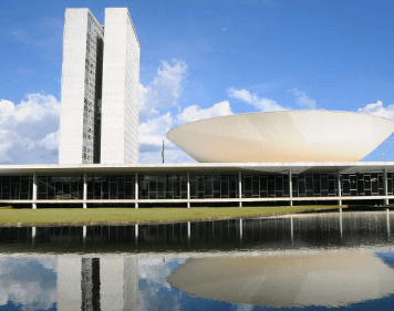 PL elege 121 deputados e forma maior bancada da Câmara desde 1990
