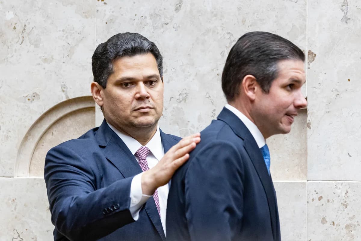 Crescimento do PL pressiona sucessão na Câmara e cria impasse para reeleição de Hugo Motta