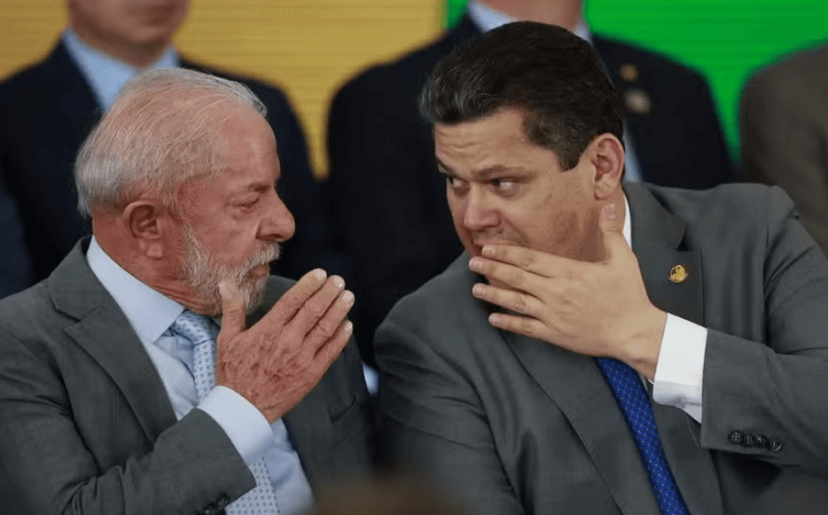 Alcolumbre adia votação da PEC da Segurança para depois da eleição, após impasse no governo Lula sobre maioridade penal