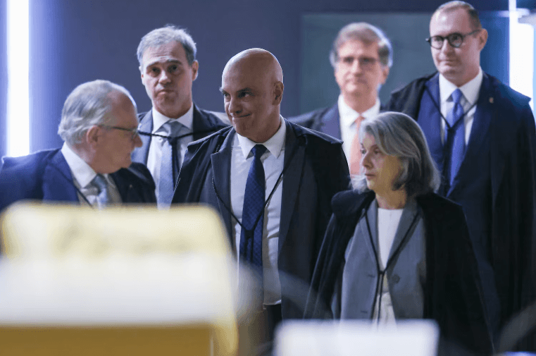 Ministros do STF adotam cautela no segundo turno e evitam entrar em embate eleitoral