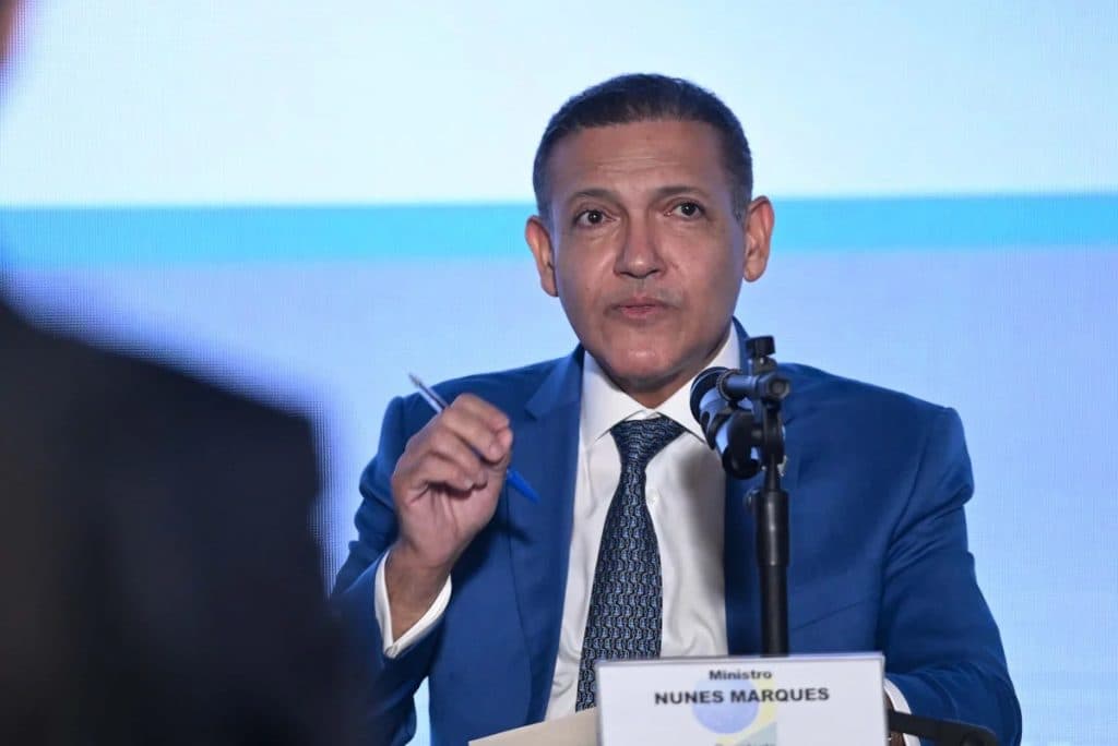 TSE: Nunes Marques volta a suspender canal “Exército do Lula” no WhatsApp