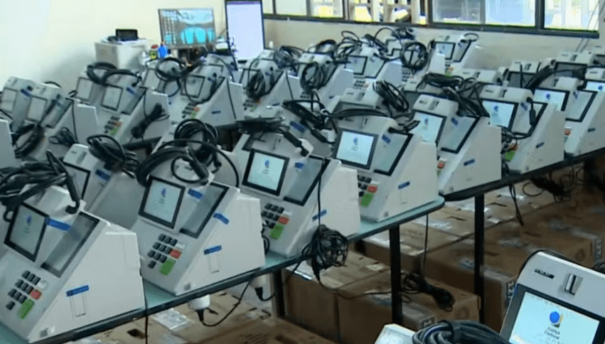 Mais de 4,3 mil seções eleitorais mudaram de local para o 2º turno; veja como consultar onde votar