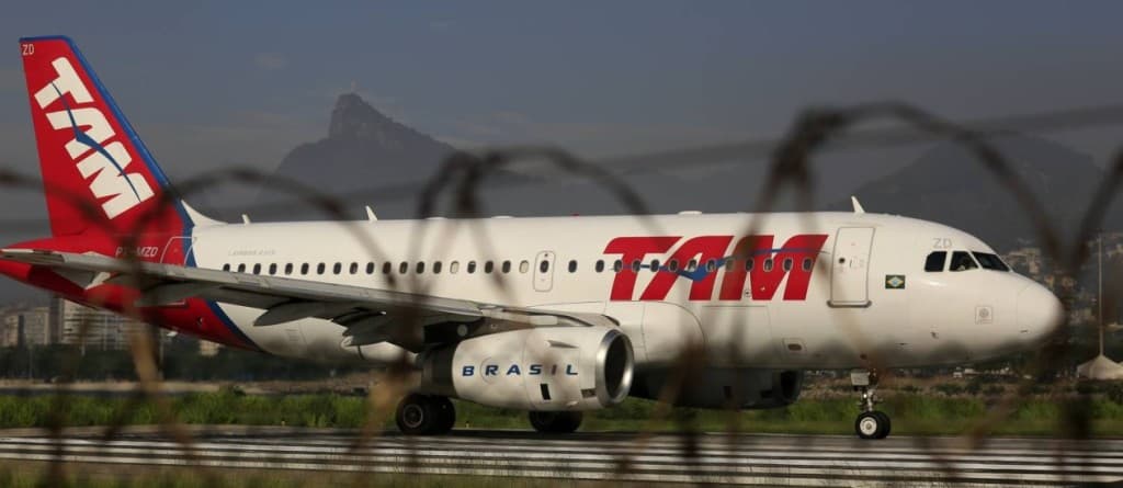 TAM terá que emitir novo bilhete sem taxa para passageiro que perdeu voo por imprevisto